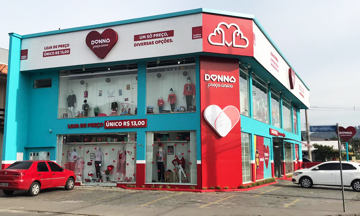 Fachada da loja Donna Aventureiro em Joinville